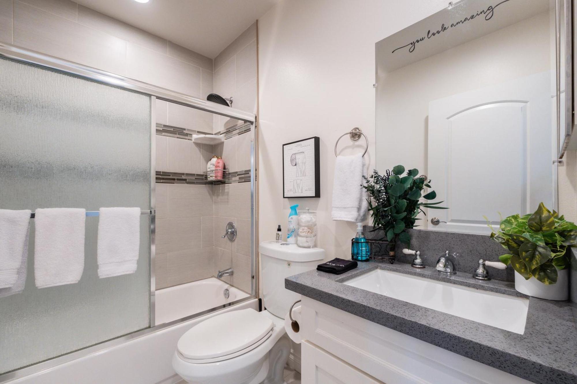 Angel & Rose * Hollywood Dtla Apartment ลอสแอนเจลิส ภายนอก รูปภาพ